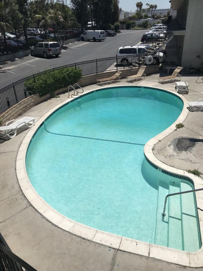 Akua Motor Hotel Anaheim Exterior foto